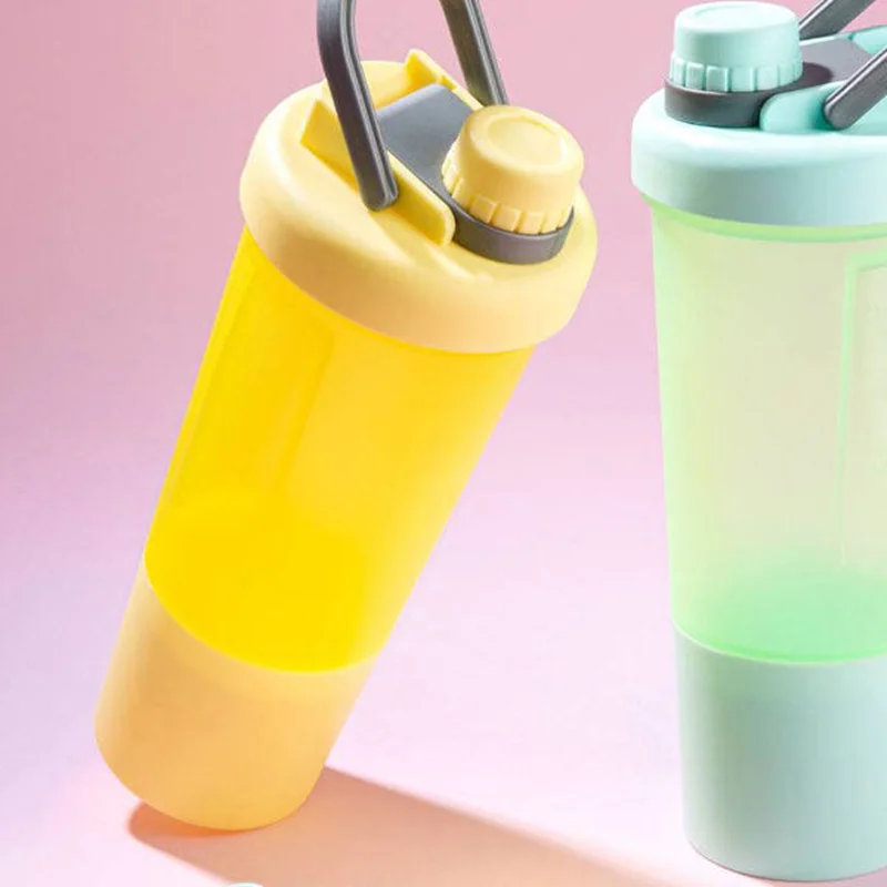 شیکر ورزشی با تمام تجهیزات